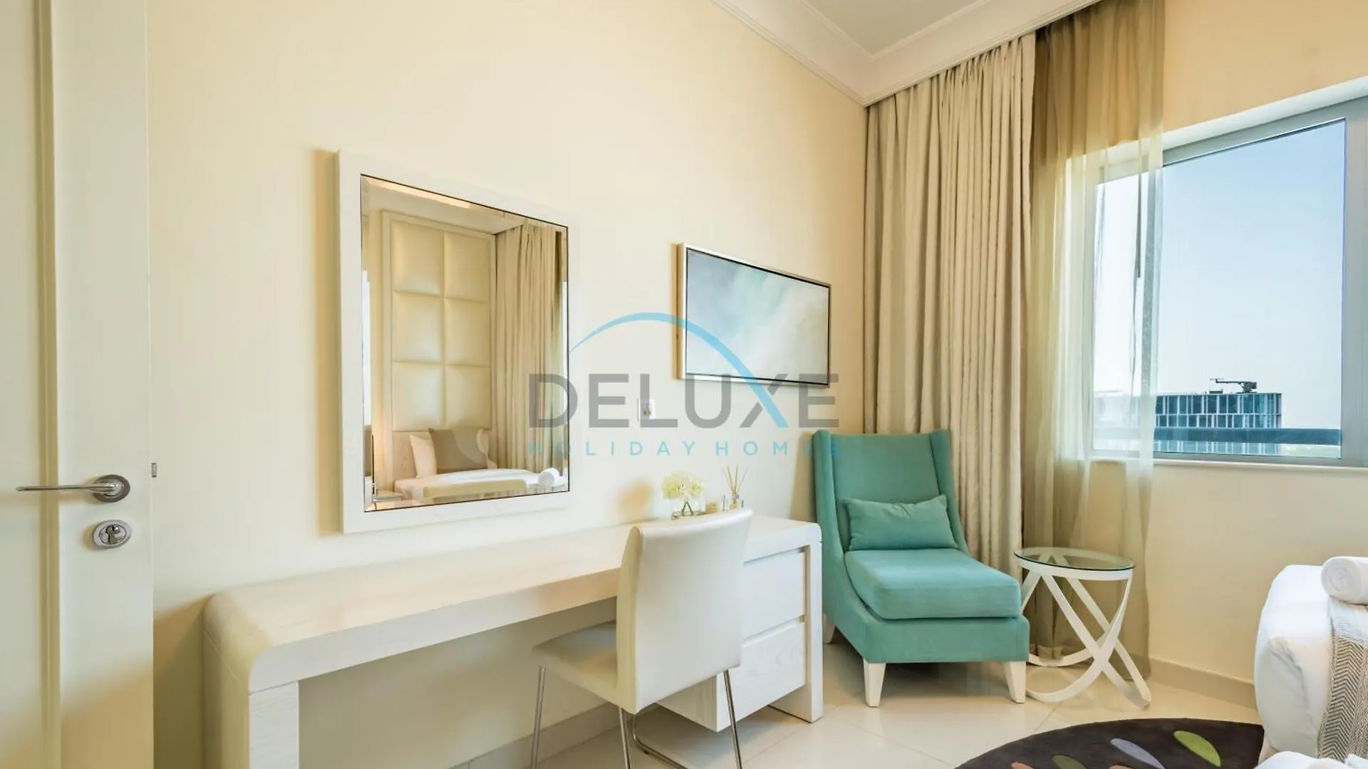 Lovely 2Br At The Signature, Downtown Dubai By Deluxe Holiday Homes Apartment