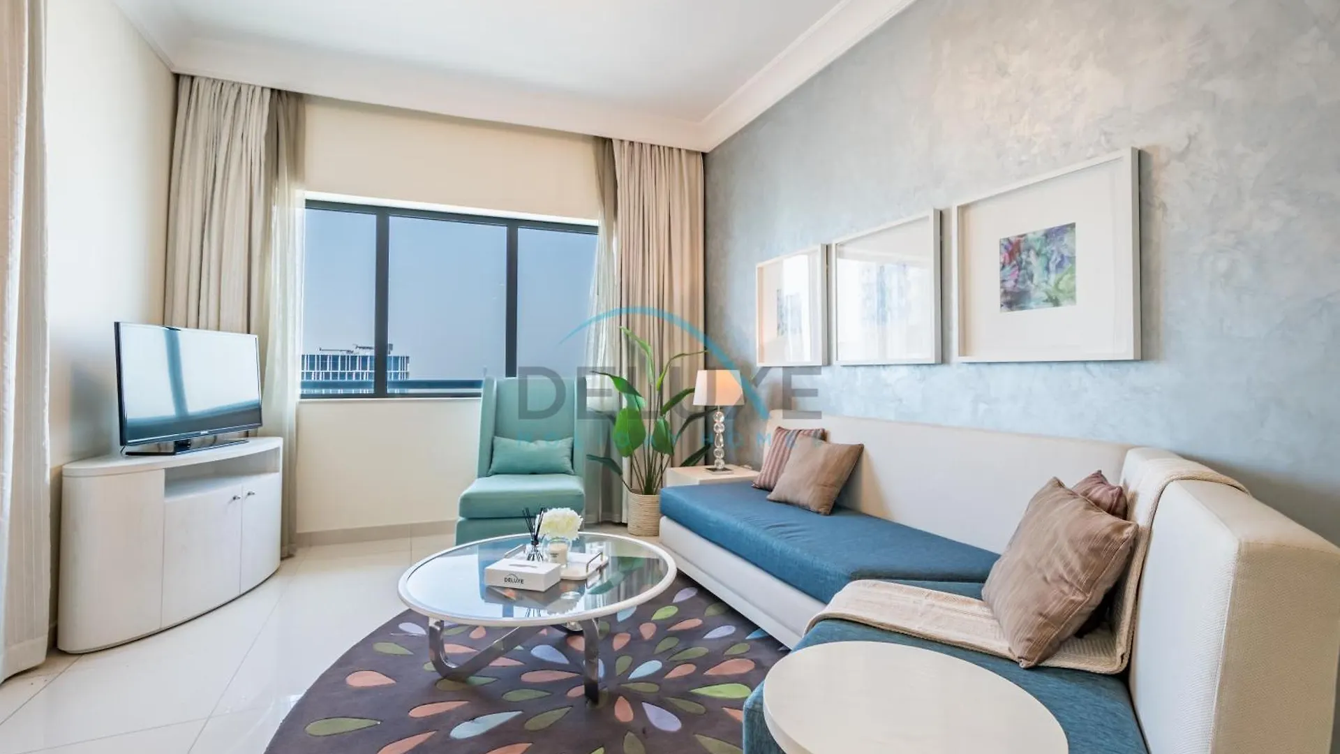 Apartment Lovely 2Br At The Signature, Downtown Dubai By Deluxe Holiday Homes